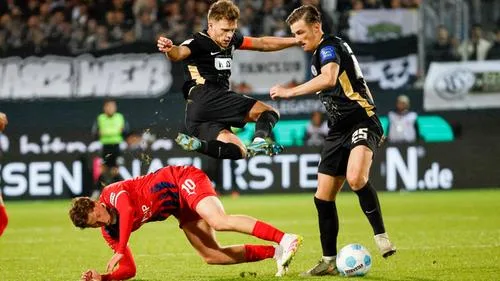 SR.DE: Relégation: Elversberg crée-t-il la sensation de Bundesliga?