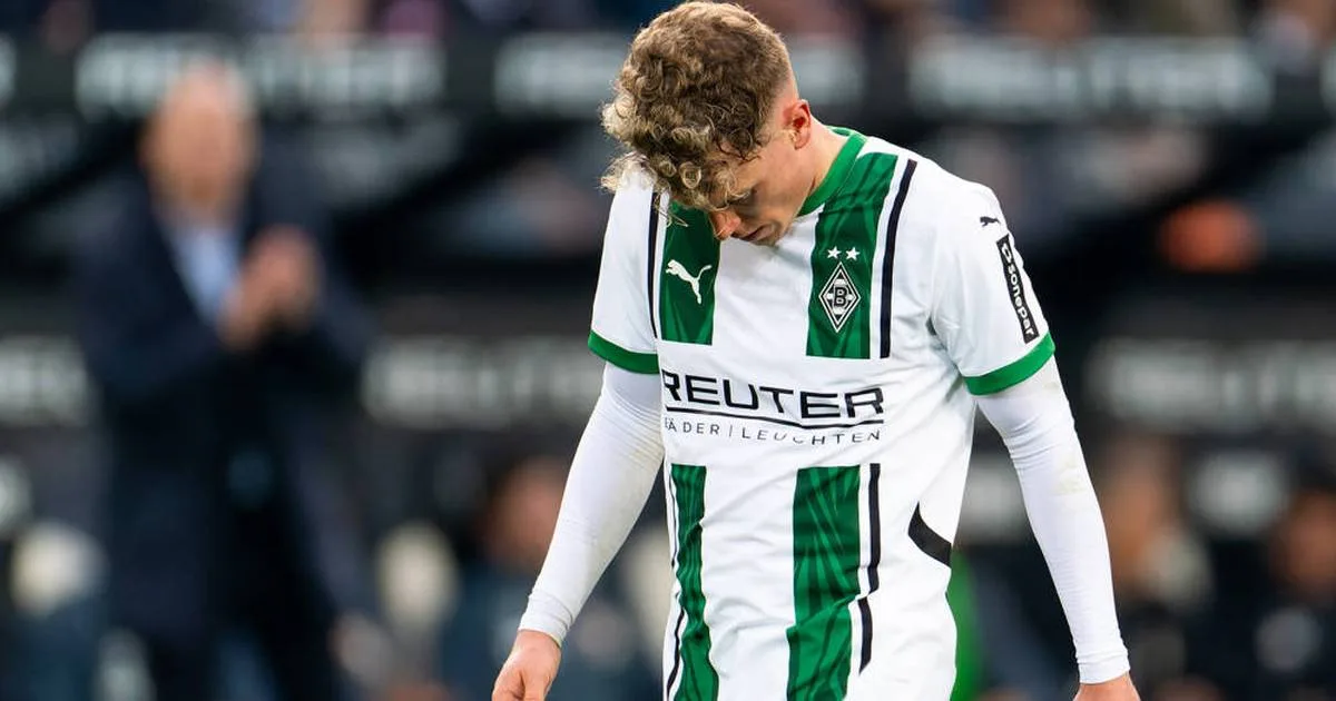 Bundesliga Professional Robin Hack avec choc ouvert