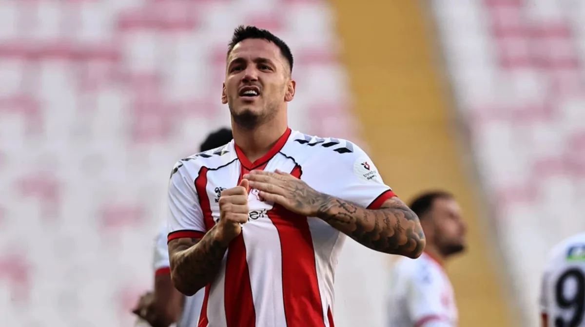 Manaj pourrait finir en Bundesliga