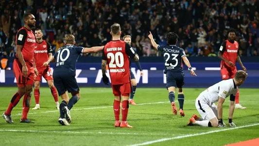 Le Bayer Leverkusen de Xabi Alonso est à nouveau contrecarré alors que Koji Miyoshi arrache un match nul tardif pour Bochum