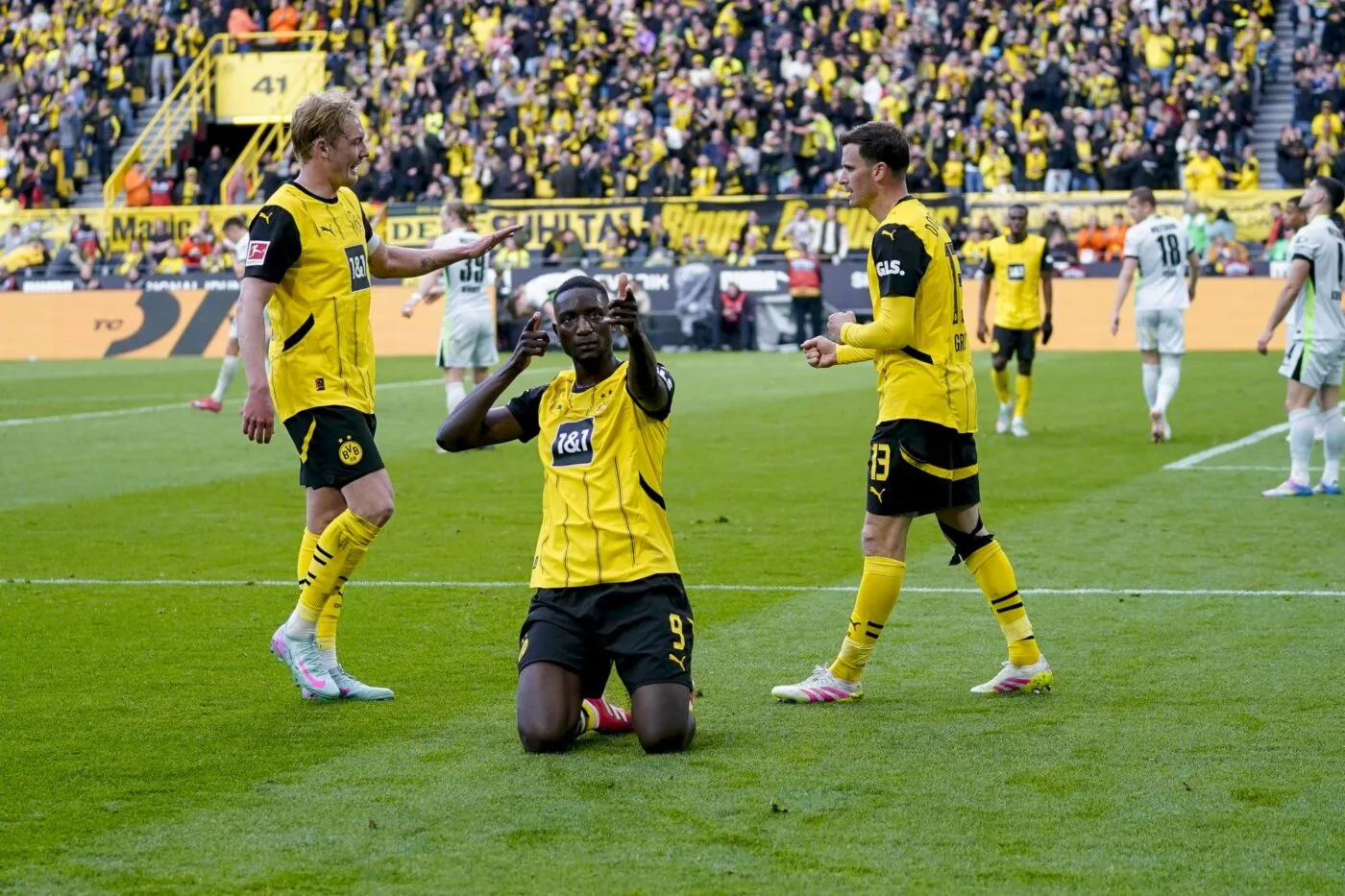 Dortmund colle une gifle à Wolfsbourg – Bundesliga – J32 – Dortmund-Wolfsbourg (4-0)