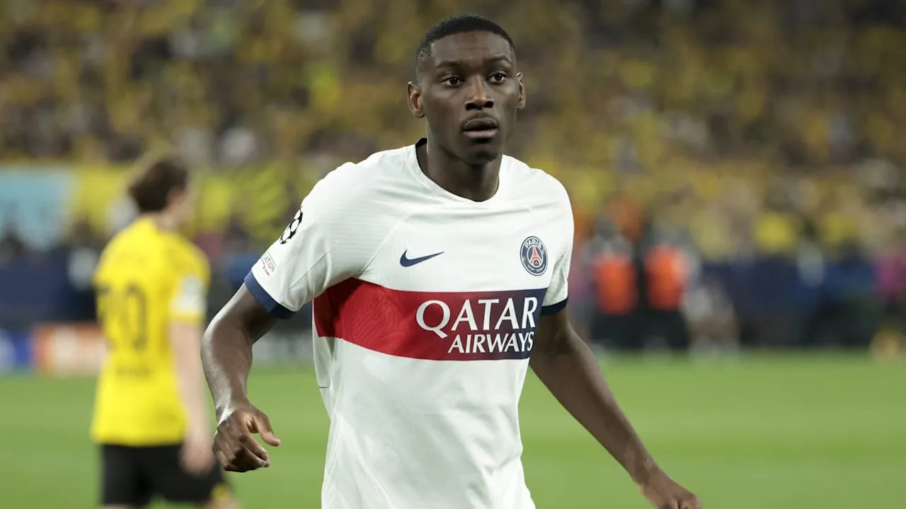 La star du PSG Randal Kolo Muani : retour en Bundesliga ? | football