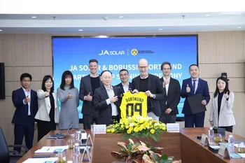 Ja Solar et Borussia Dortmund collaborent sur le plus grand système photovoltaïque du toit du stade au monde