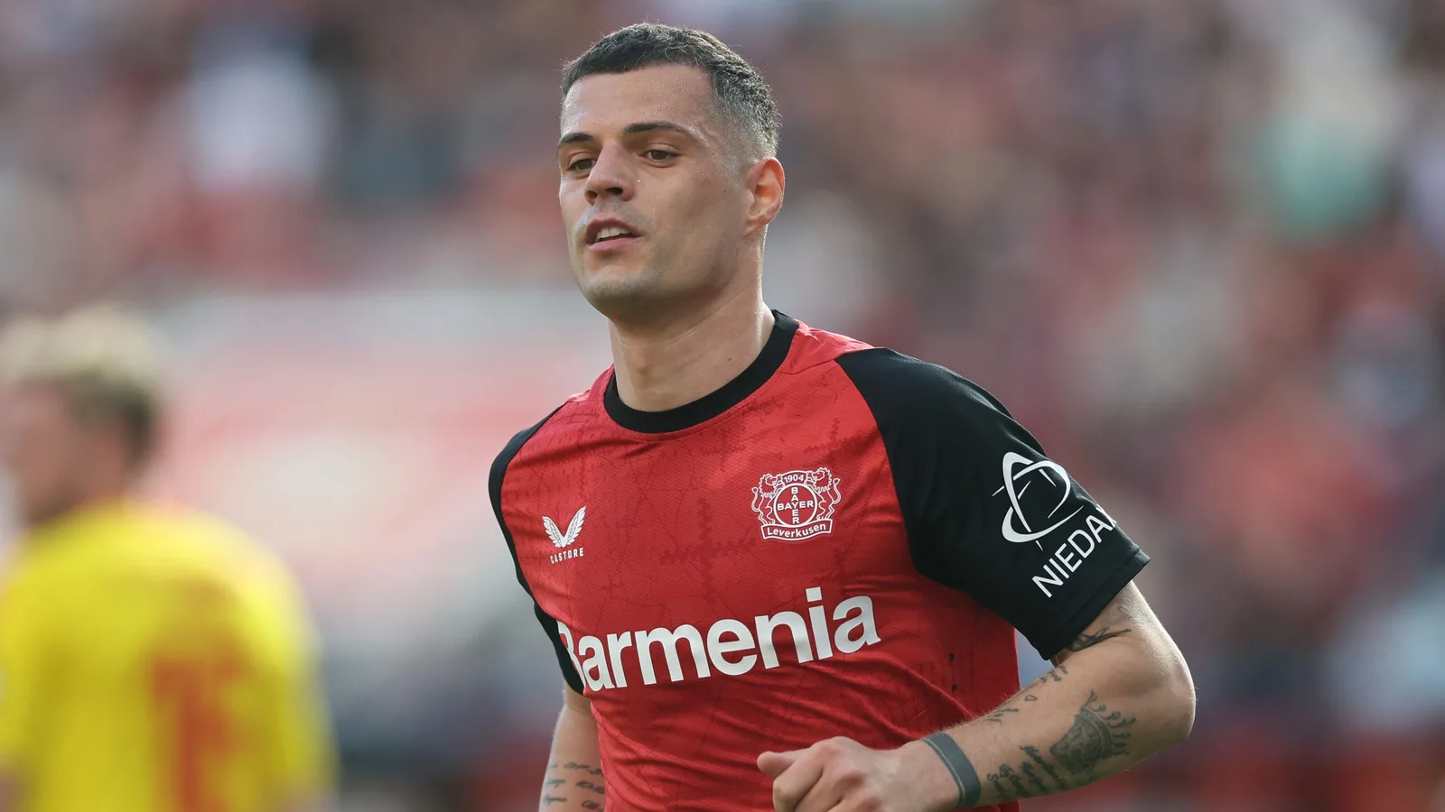 Granit Xhaka en mouvement! Bayer Leverkusen pour perdre une autre figure clé en tant qu’ex-star de l’Arsenal en pourparlers pour suivre Xabi Alonso et Florian Wirtz par la porte