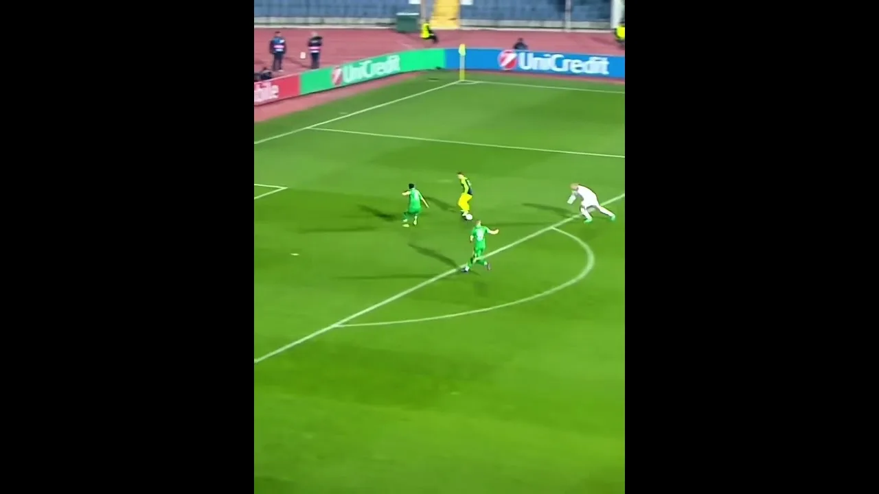 football player skills #football #bundesliga #footballhighlights