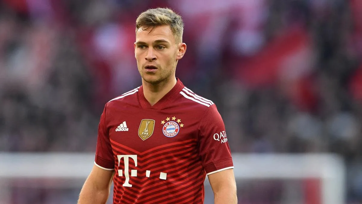 Joshua Kimmich a immédiatement signé un nouveau contrat au Bayern Munich, Manchester City pour haleter Hearts