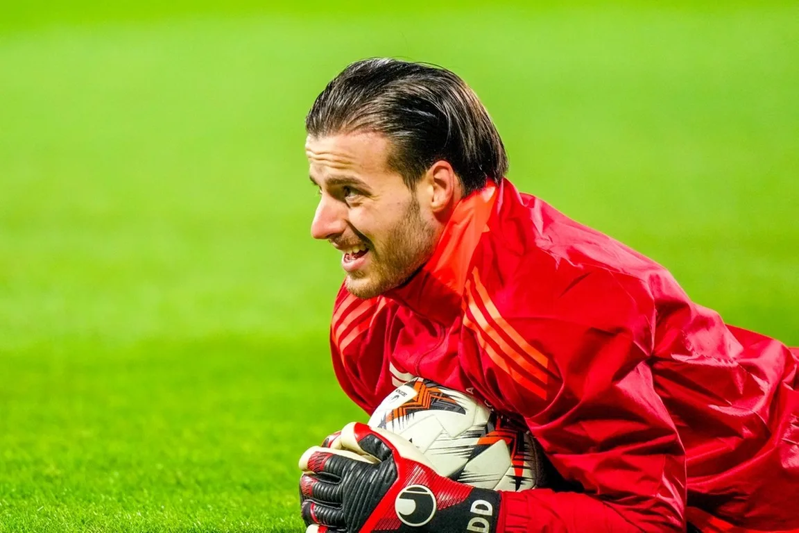 Borussia Dortmund relève de l’Ajax pour Ramaj – Voetbal International