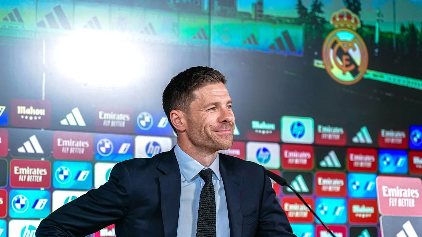 La star de Bundesliga a une réponse humoristique concernant Xabi Alonso le signant pour le Real Madrid