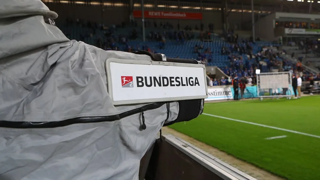 Qui diffuse FCM en ligue et en Coupe DFB?