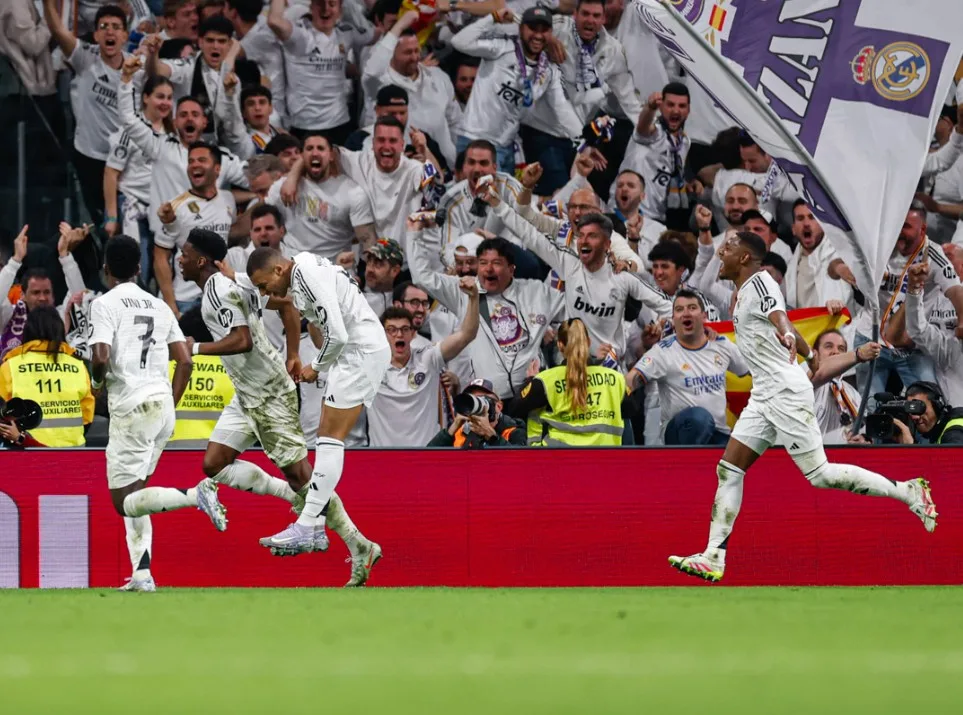 A une intention spéciale, le PDG Bayer Leverkusen soutient le retour du Real Madrid contre Arsenal