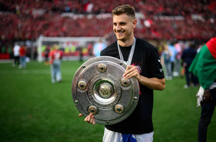 Josip Stanisic doit Budi à Bayer Leverkusen