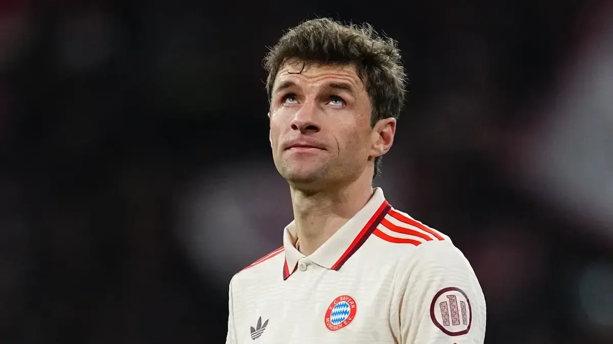 Cela fait 25 ans ensemble, Thomas Mueller a confirmé avoir quitté le Bayern Munich