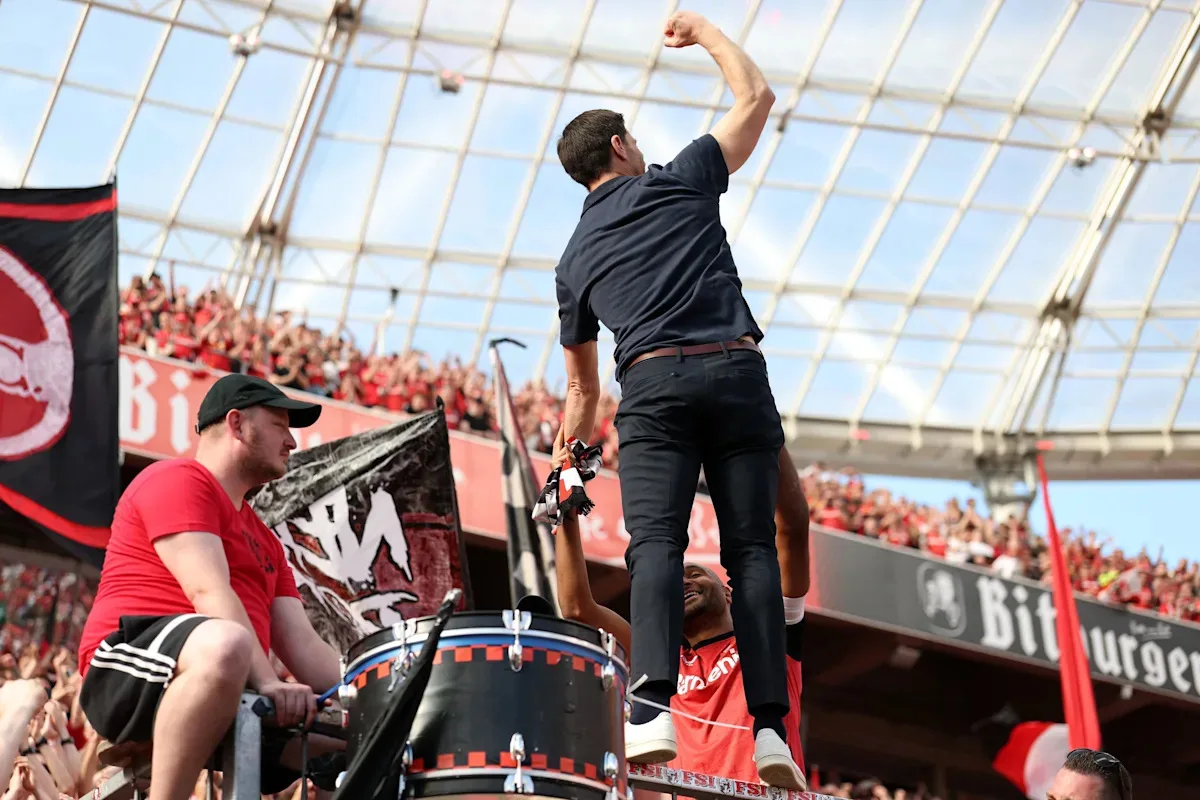 Xabi Alonso rend hommage à la scène des fans de Bundesliga: « Bien sûr, je vais le manquer. »