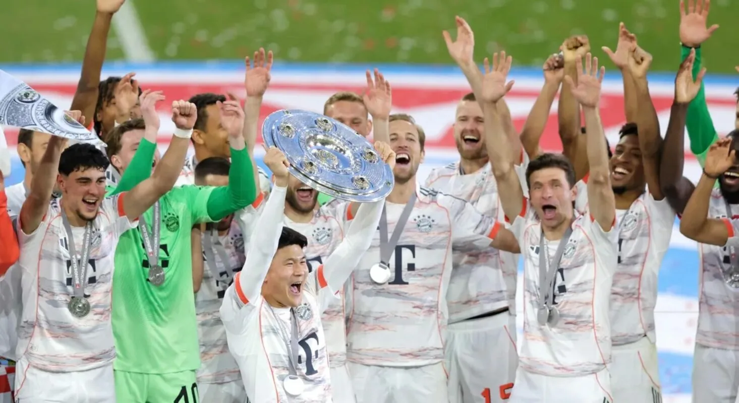 Rival pour Radu Drăguşin. Le « réservoir asiatique » du Bayern Munich, un transfert de priorité pour Tottenham