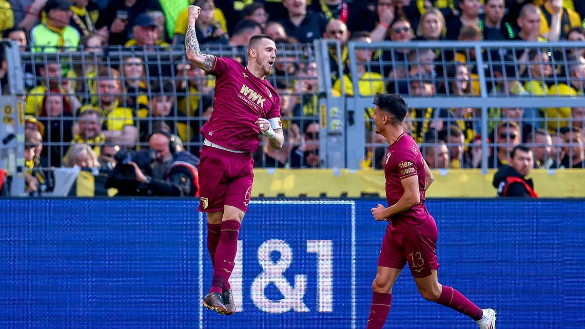 Augsbourg Stump Borussia Dortmund avec une autre masterclass défensive