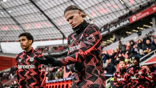 Artem Stepanov : Qui est le réfugié ukrainien du Bayer Leverkusen ?