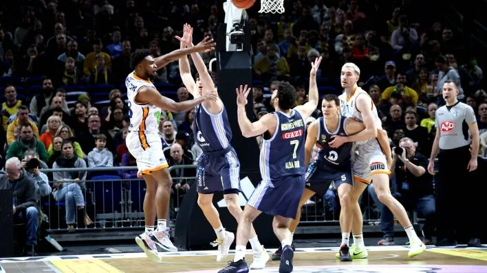 Bundesliga de basket-ball : Alba contre Rostock avec une huitième défaite au douzième match