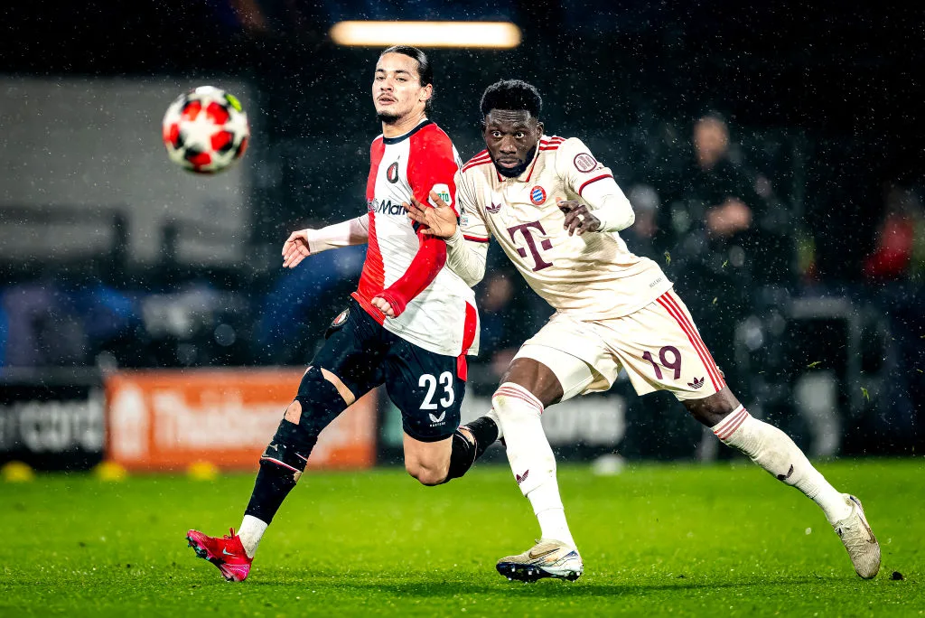 Un coup dur pour le Bayern Munich! Alphonso Davies s’est gravement blessé et sera porté disparu jusqu’à l’automne