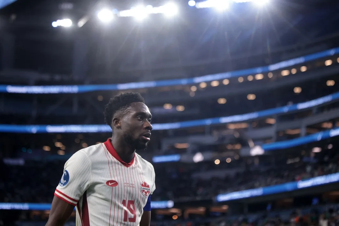 Bundesliga : Alphonso Davies se confie sur sa douloureuse convalescence