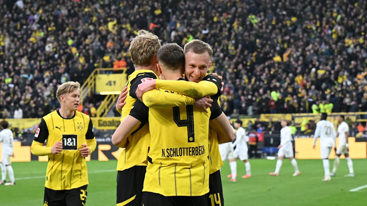 Quels joueurs du Borussia Dortmund conviennent le plus aux systèmes de jeu avec trois à l’arrière