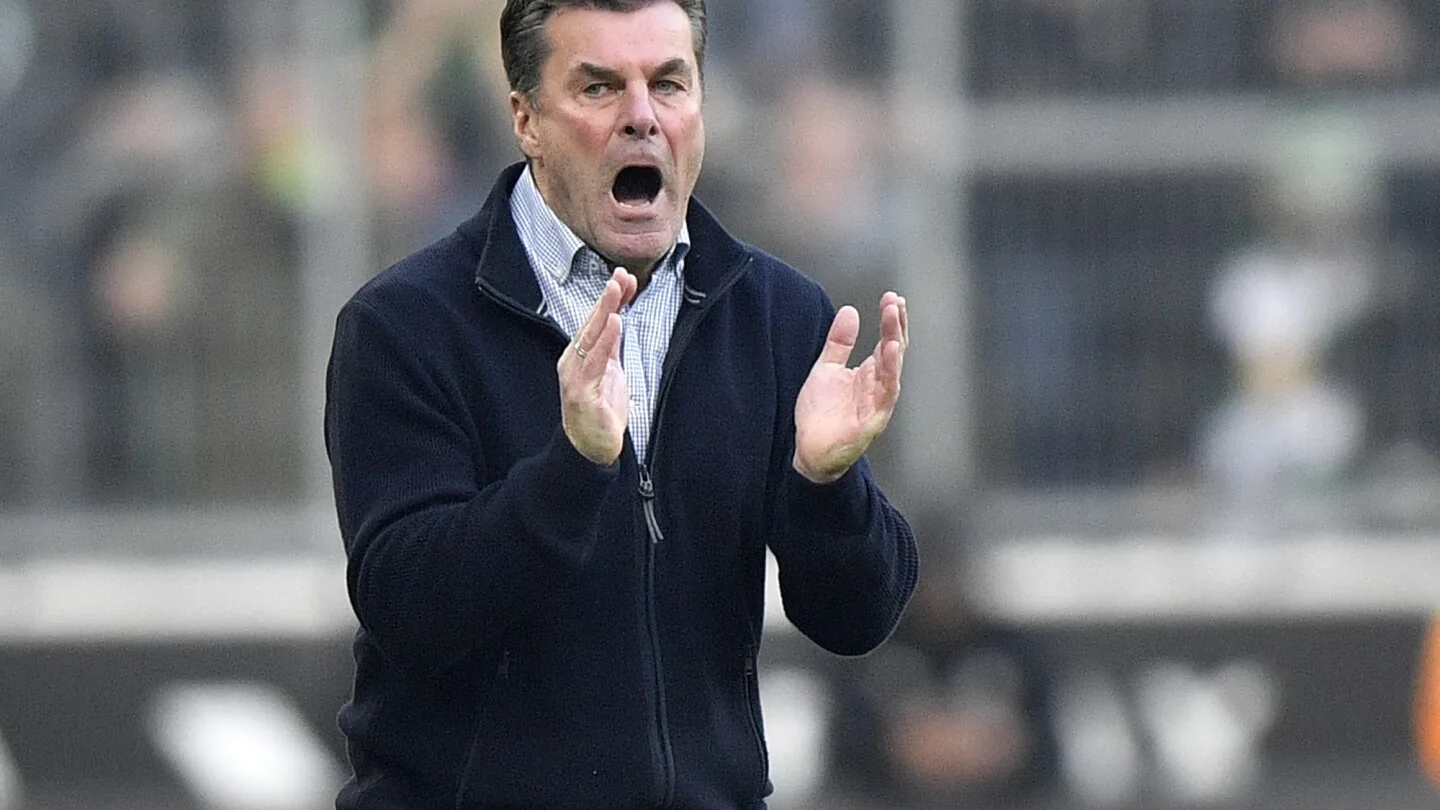 Bochum, dernier club de Bundesliga, choisit son entraîneur vétéran Dieter Hecking