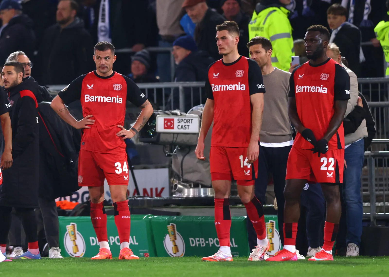 La défaite humiliante du Bayer Leverkusen : d’invincibles à désemparés dans un choc de la Coupe d’Allemagne.