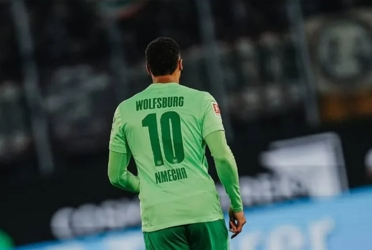 TV Cultura montre un choc entre Wolfsburg et le Borussia Dortmund ce dimanche (22)