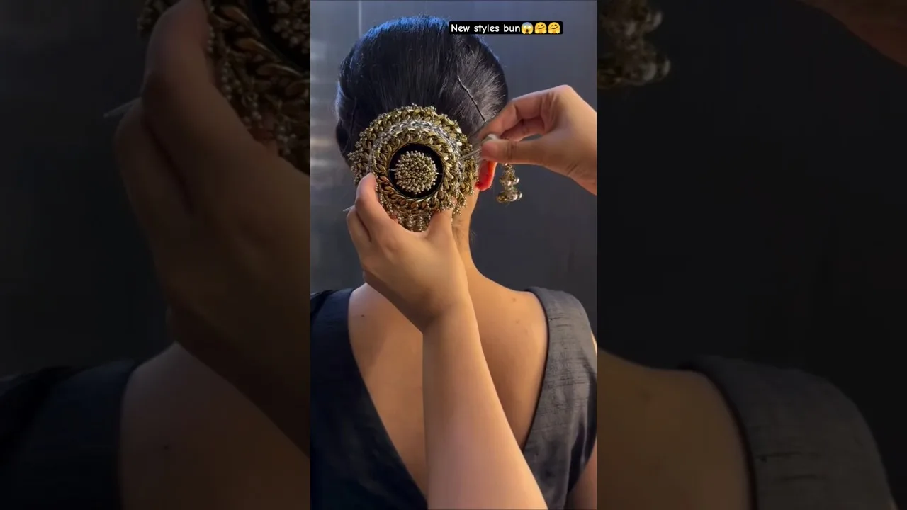 « Mere Yaar Ki Shaadi Hai » #newstyle #bundesliga #bunhairstyle #bunhair #trend