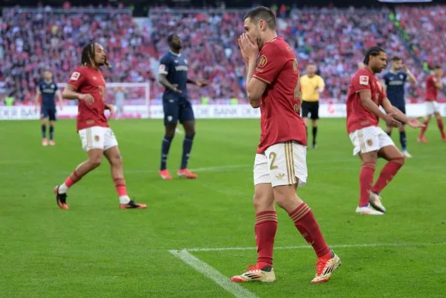 Le Bayern Munich et Leverkusen tombent en Bundesliga avant de se retrouver en Ligue des champions, Dortmund trébuche avant Lille