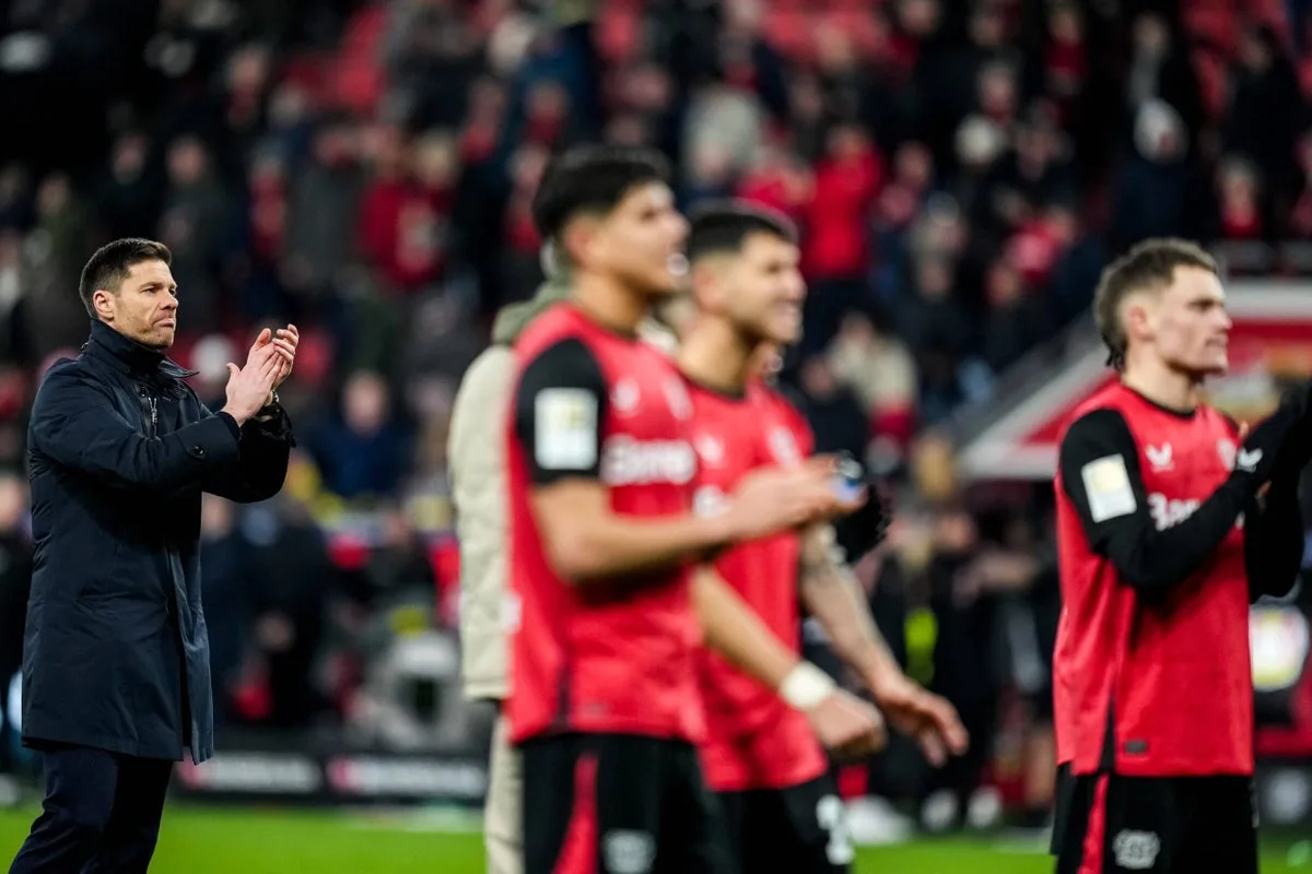 Le Bayern Munich Let Leverkusen s’est dégonflé alors que la course de titres de Bundesliga revient à type