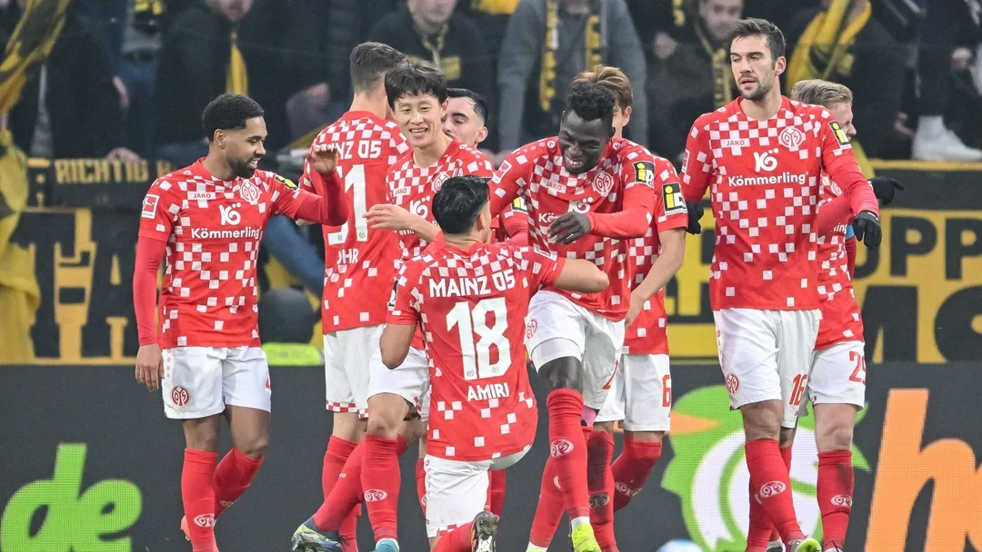 Mayence 3-1 Borussia Dortmund : les visiteurs à 10 s’effondrent vers une nouvelle défaite à l’extérieur